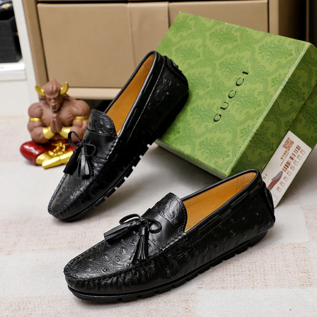 Men's shoes💰360💰🕷🕷️【 GUCCI 】Gucci's best-selling trendy men's casual slip-on shoes 🇨🇳Official website original 1:1 mold 💯Original quality, fine workmanship ☘Fashionable and versatile, perfect shape, comfortable on the feet 🍓Trendy men's recommended model, imported cowhide on the top layer 🎋High-quality pigskin lining, rubber wear-resistant and non-slip outsole, high-end atmosphere, worth owning 🍉Optional 38-44
